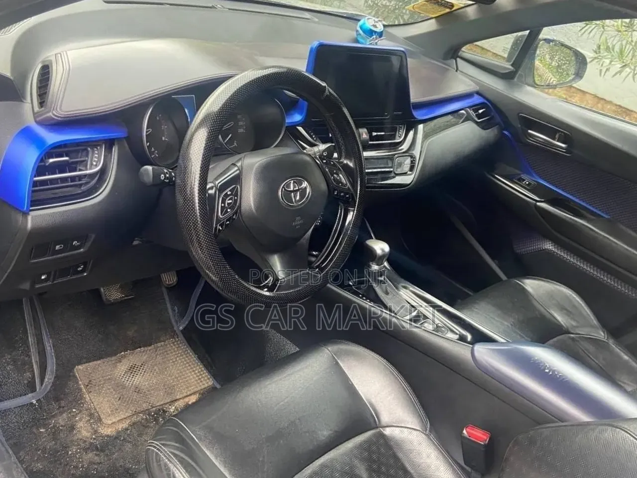 Toyota C-HR 2017 Silver