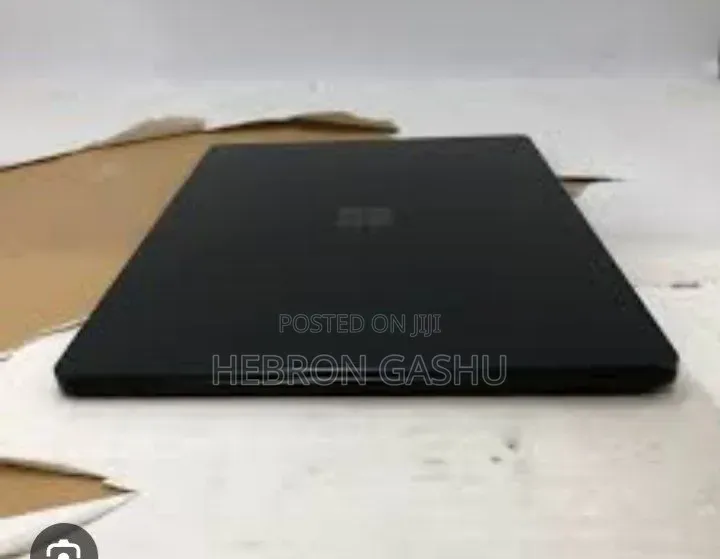 Laptop MSI GF63 16GB Intel Core i5 HDD+SSD 1T
