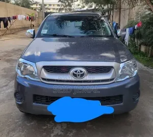 Toyota Hilux 2009 Gray