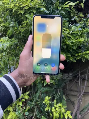 Apple iPhone XS Max 64 GB White