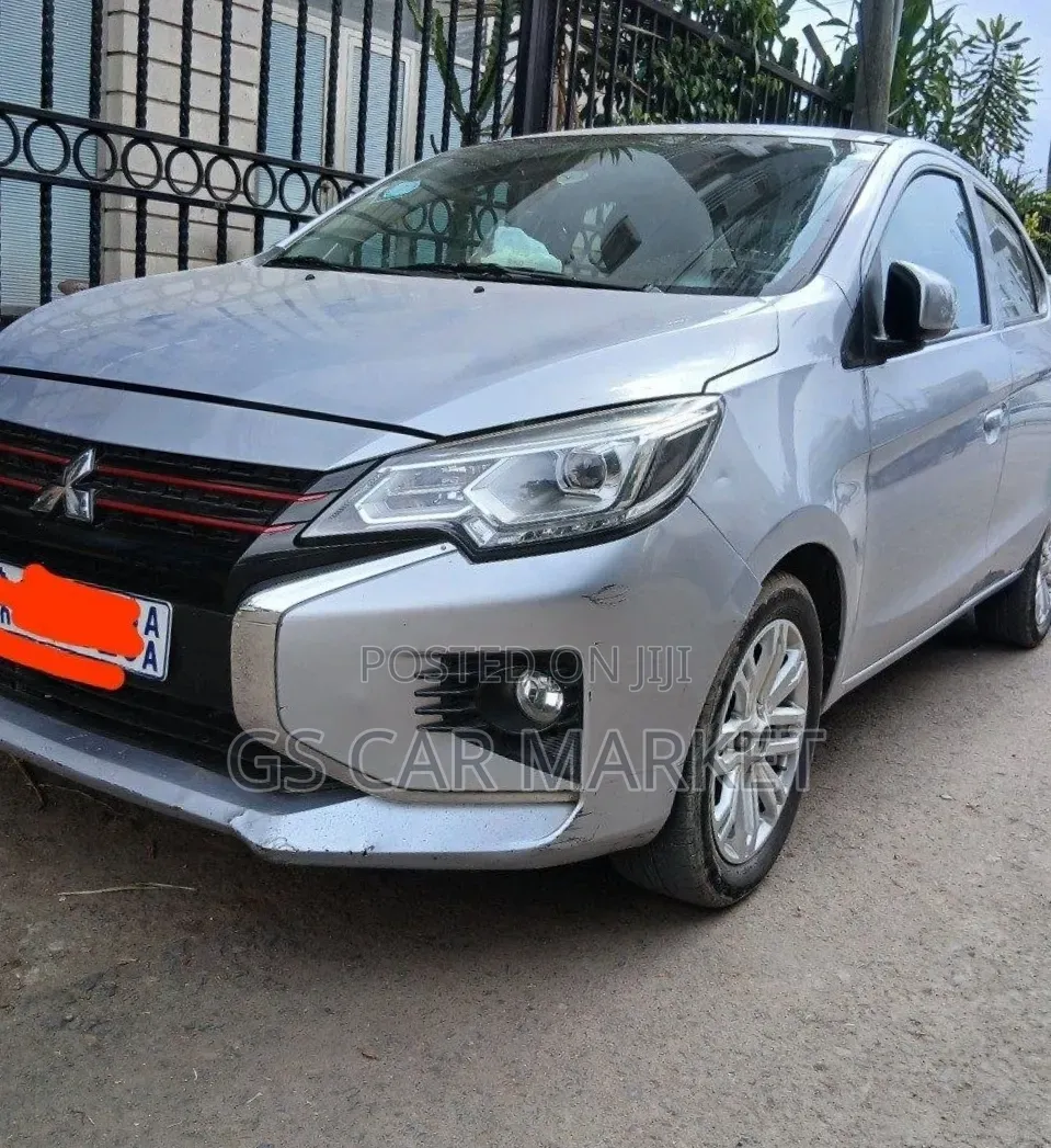 Mitsubishi Attrage 2022 Gray