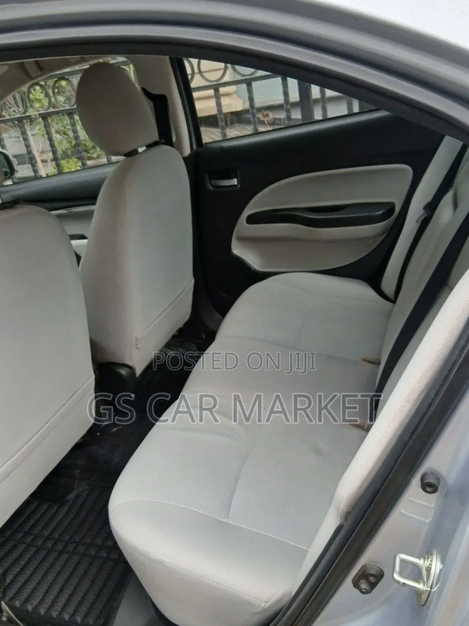 Mitsubishi Attrage 2022 Gray