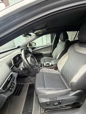 Volkswagen ID.4 2022 Gray