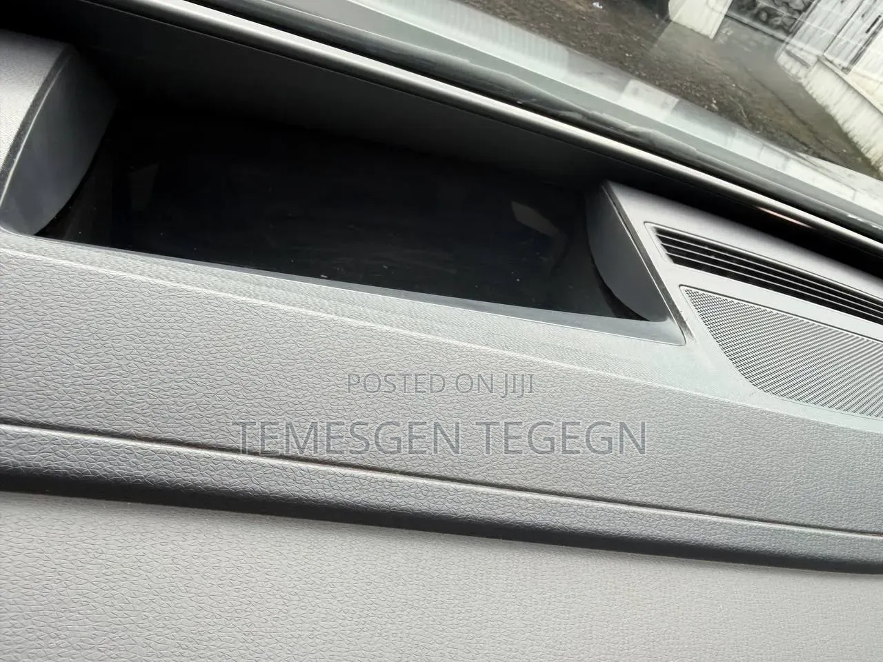 Volkswagen ID.4 2022 Gray