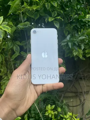 Apple iPhone SE (2022) 64 GB White