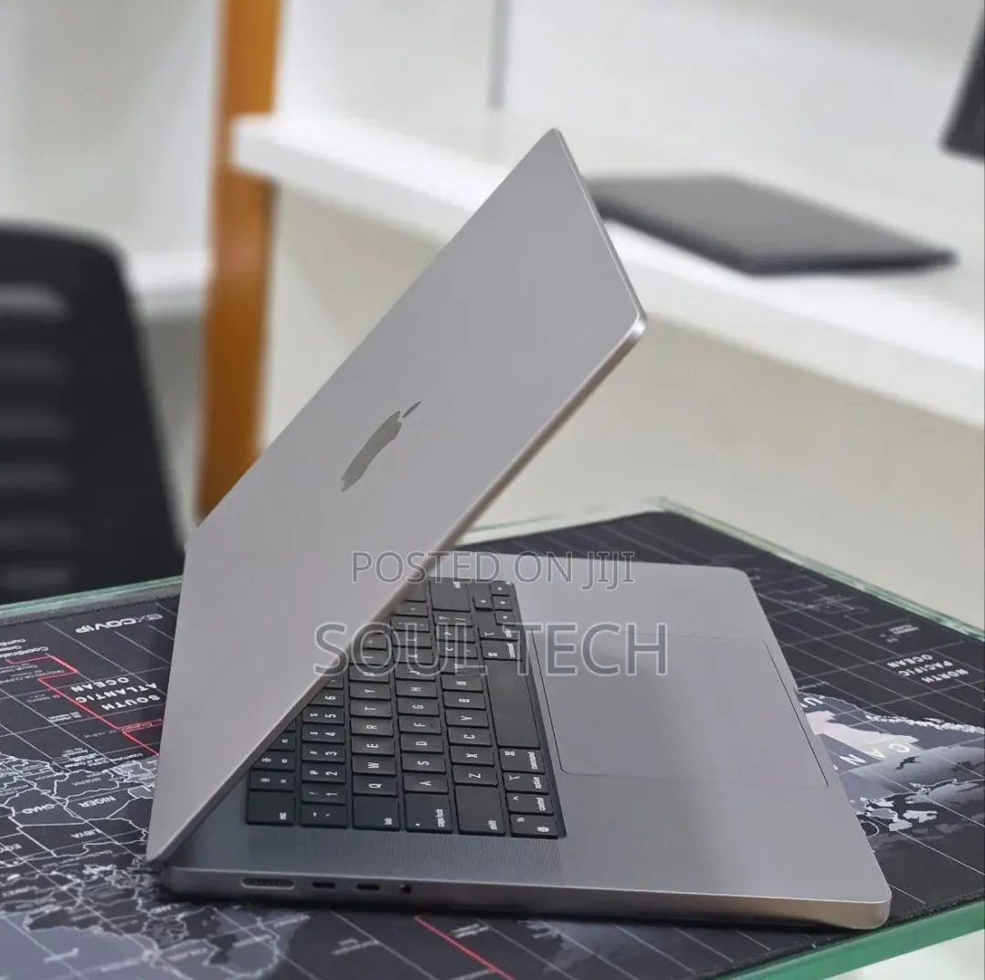 New Laptop Apple MacBook Pro 2023 M2 Pro 16GB Apple M2 SSD 512GB