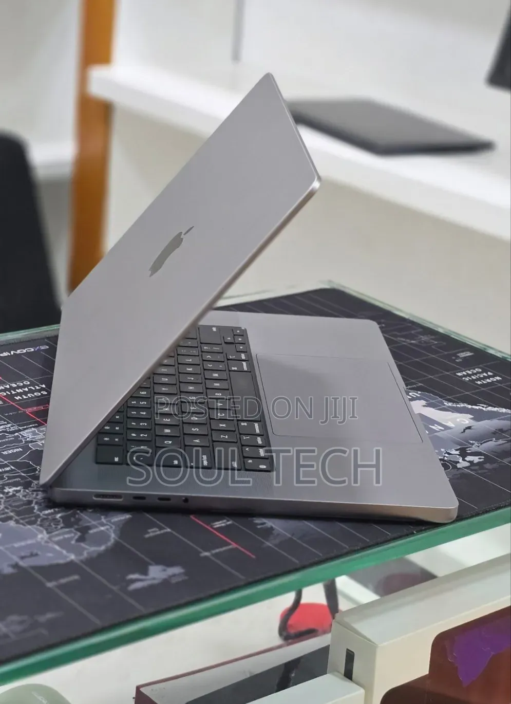 New Laptop Apple MacBook Pro 2023 M2 Pro 16GB Apple M2 SSD 512GB