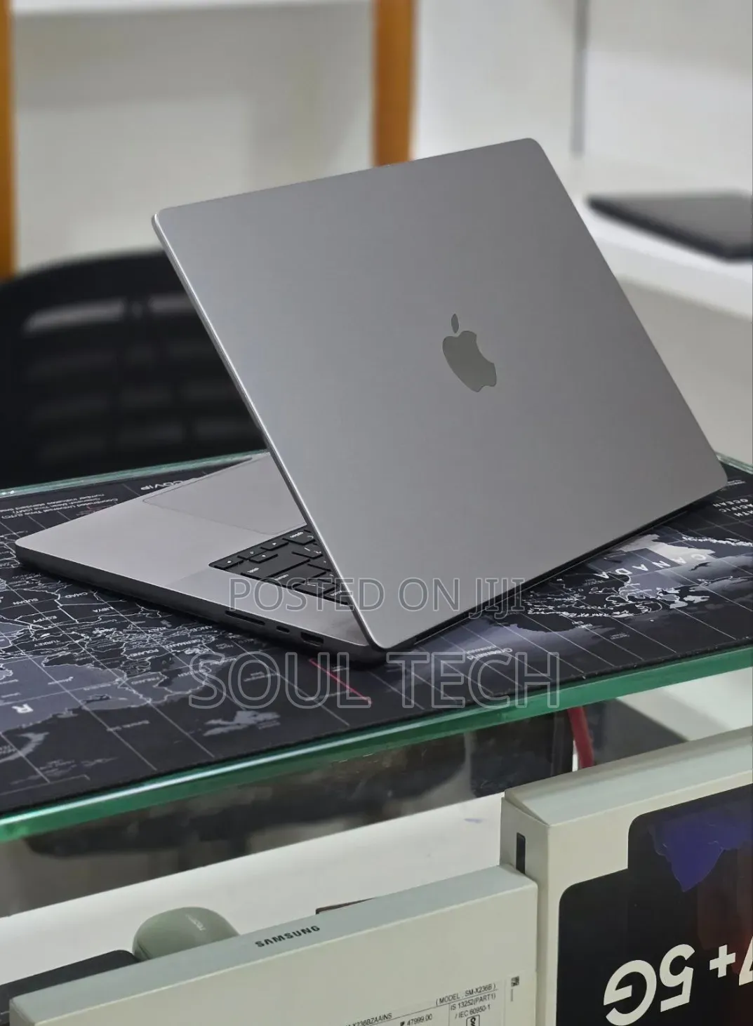New Laptop Apple MacBook Pro 2023 M2 Pro 16GB Apple M2 SSD 512GB