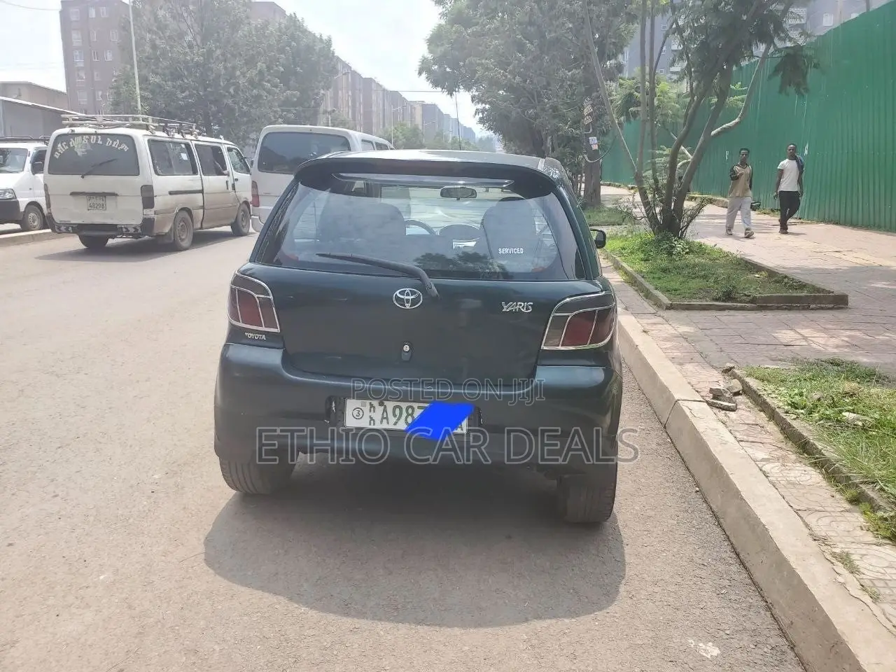 Toyota Vitz 2000 Green
