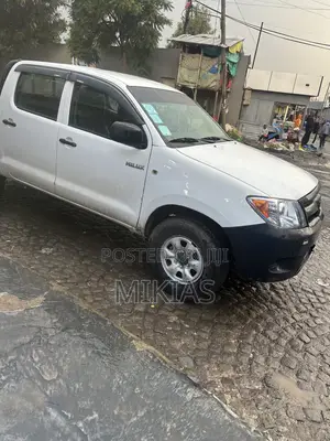 Car Rent 4000 Per a Day
