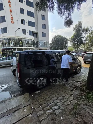 Hyundai Staria 2023 Gray