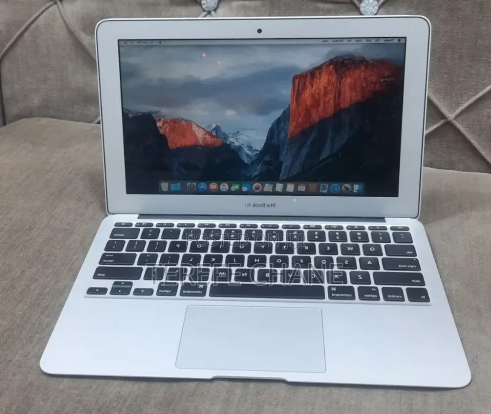 New Laptop Apple MacBook Air 2015 4GB Intel Core i5 HDD 500GB