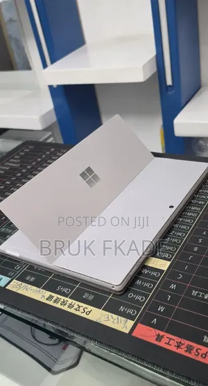New Laptop Microsoft Surface Pro 7 32GB Intel Core i7 SSD 1T