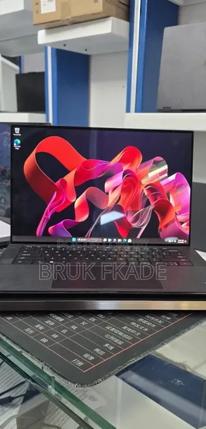 New Laptop Dell Precision 5560 16GB Intel Core i7 SSD 512GB
