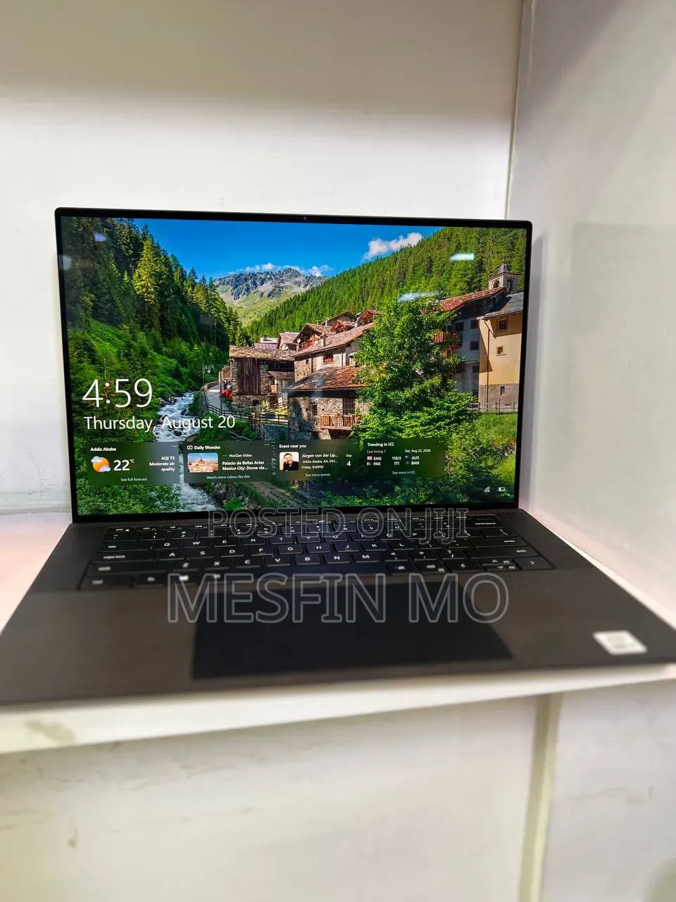 New Laptop Dell XPS 15 9500 32GB Intel Core i7 SSD 512GB