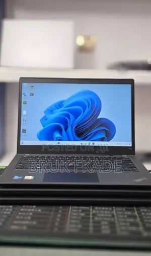 New Laptop Lenovo ThinkPad T14s G4 16GB Intel Core i5 SSD 512GB