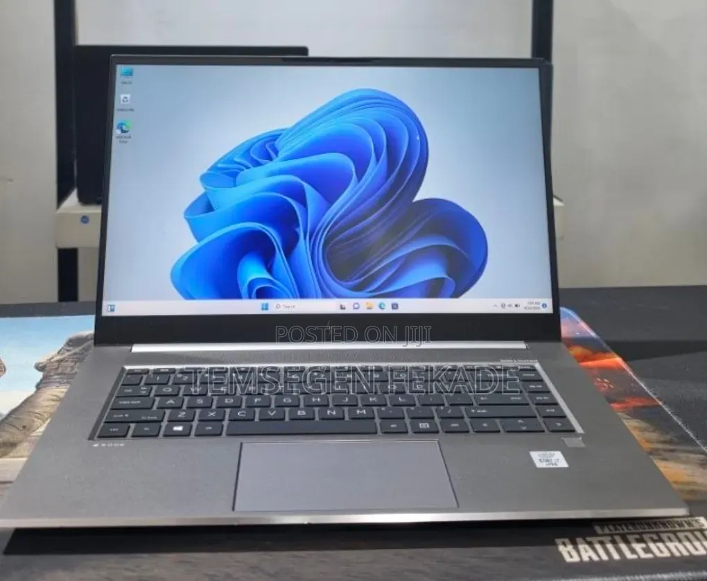 New Laptop HP Zbook Studio G7 32GB Intel Core i7 SSD 512GB
