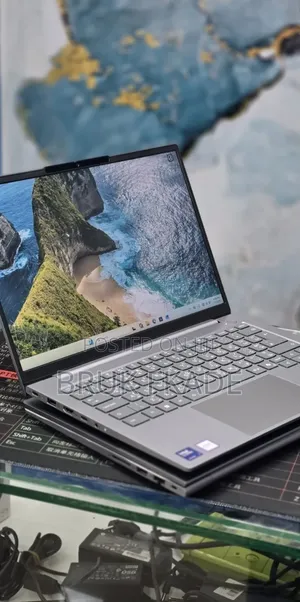 New Laptop Lenovo Thinkbook 14 16GB Intel Core Ultra 7 SSD 512GB