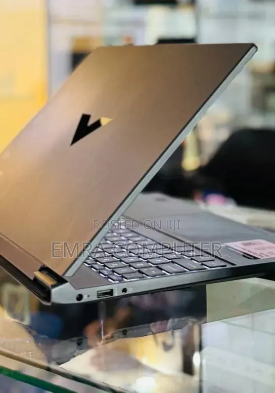 New Laptop HP 16GB Intel Core i5 SSD 512GB