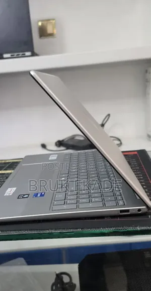 New Laptop HP Stream Notebook 16GB Intel Core i7 SSD 1T