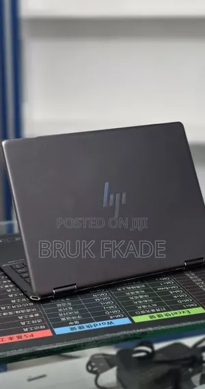 New Laptop HP Spectre X360 13 16GB Intel Core i7 SSD 1T