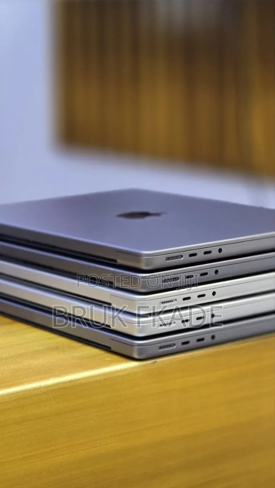 New Laptop Apple MacBook Pro 2021 M1 16GB Apple M1 Pro SSD 512GB