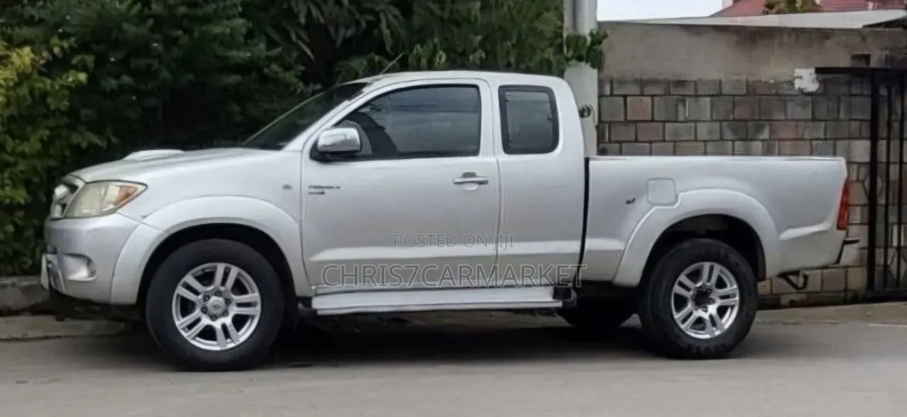 Toyota Hilux 2008 Silver