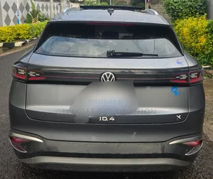 Volkswagen ID.4 2023 Gray