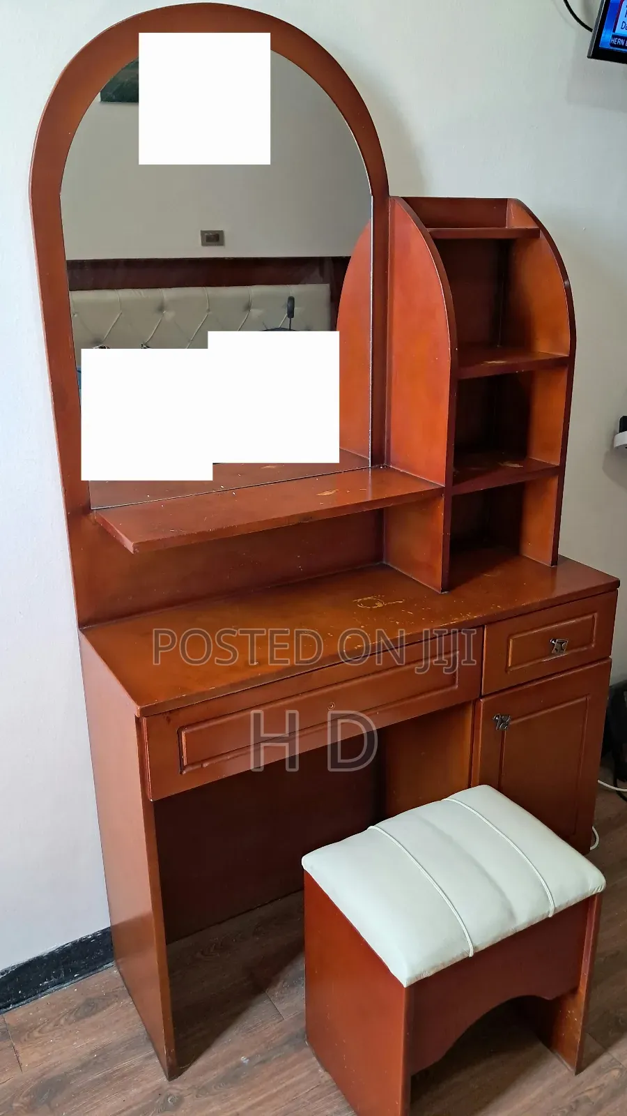 Bed 180 Cm + Dressing Table
