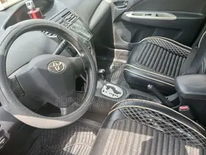Toyota Yaris 1.3 VVT-i 2007 Silver
