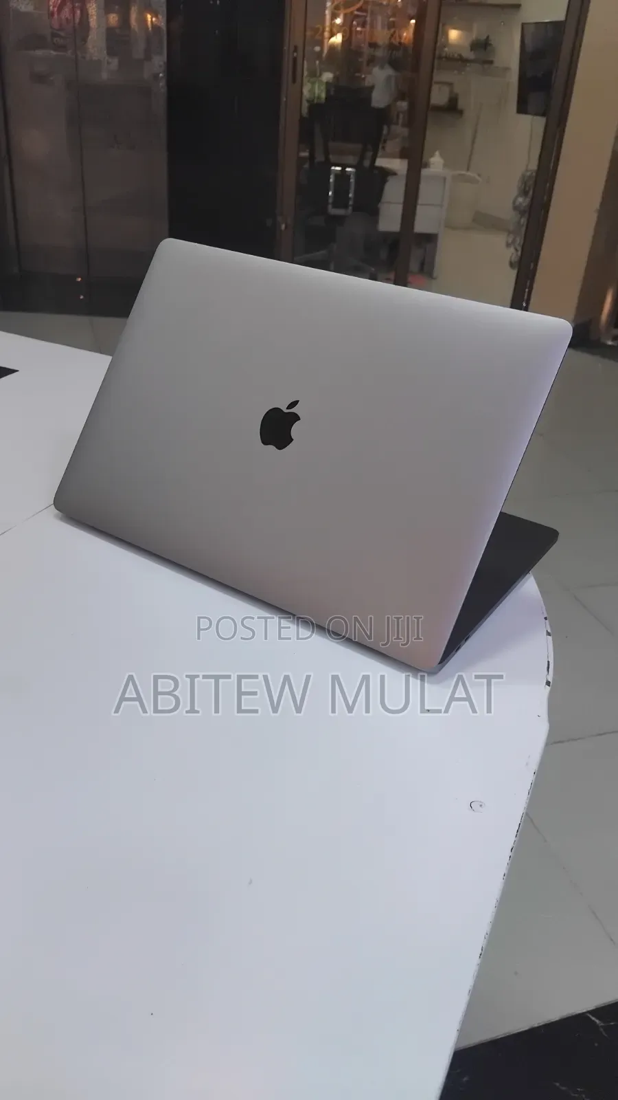 New Laptop Apple MacBook Pro 2017 16GB Intel Core i7 SSD 512GB