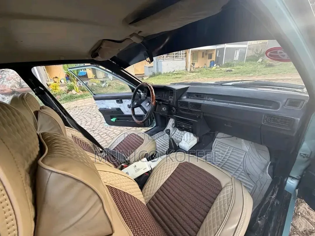 Toyota Corolla II 1985 Silver