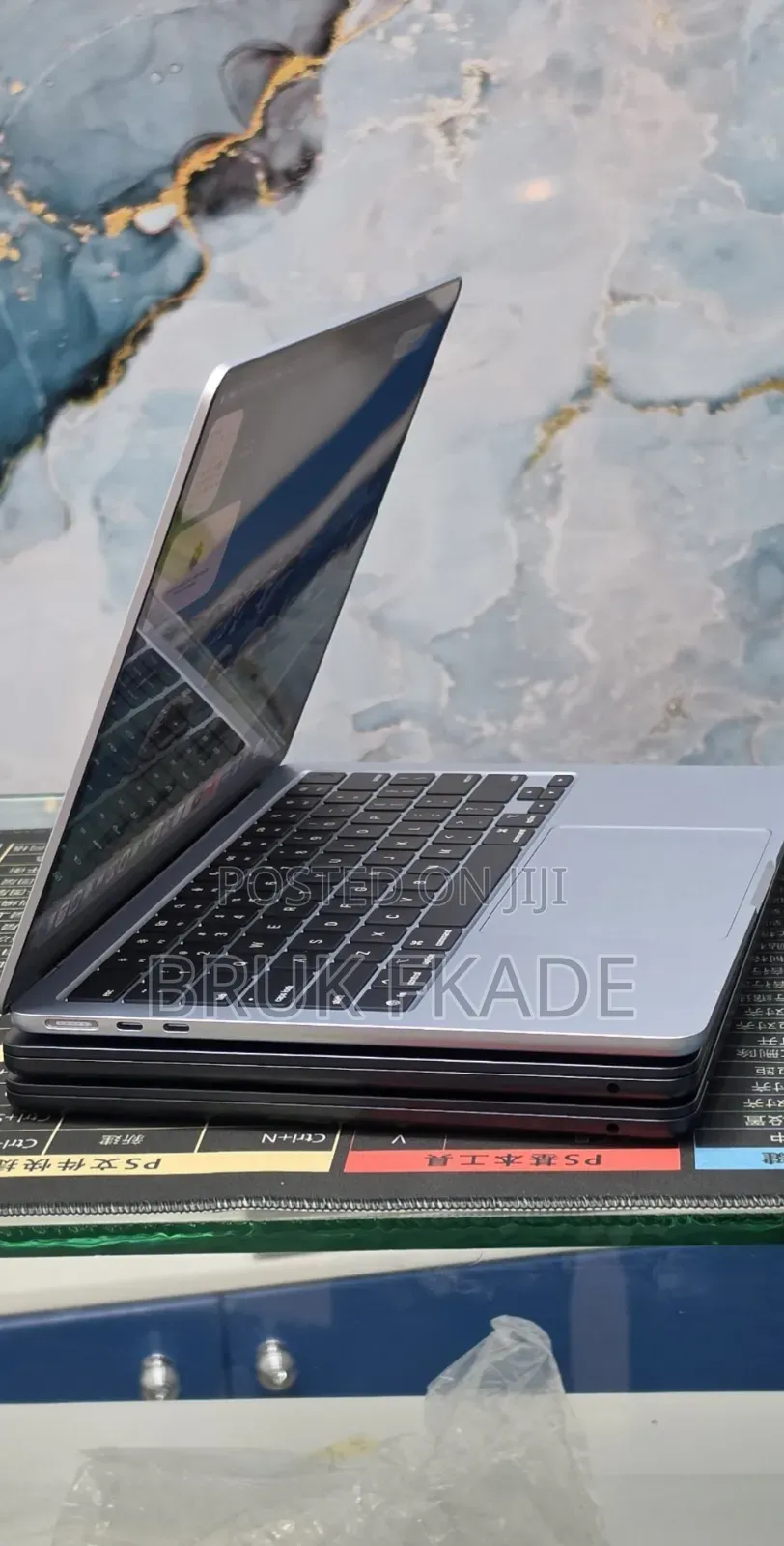 New Laptop Apple MacBook Air 2025 M4 16GB Apple M4 SSD 256GB