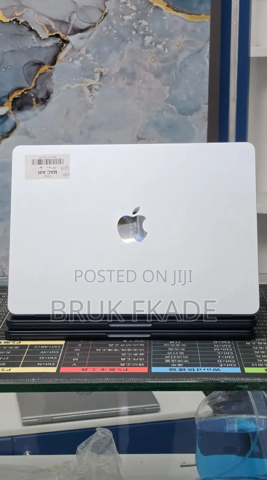 New Laptop Apple MacBook Air 2025 M4 16GB Apple M4 SSD 256GB