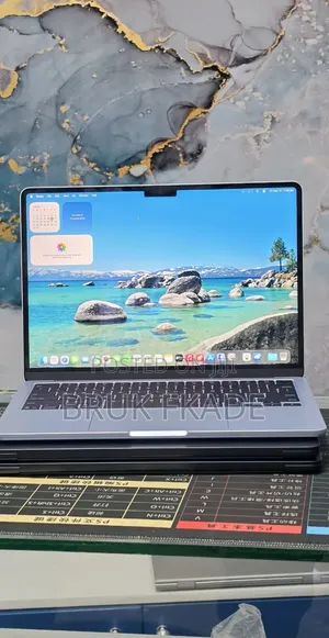 New Laptop Apple MacBook Air 2025 M4 16GB Apple M4 SSD 256GB