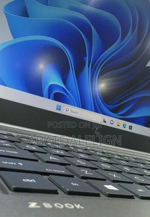 New Laptop HP Zbook Studio G7 32GB Intel Core i7 SSD 512GB
