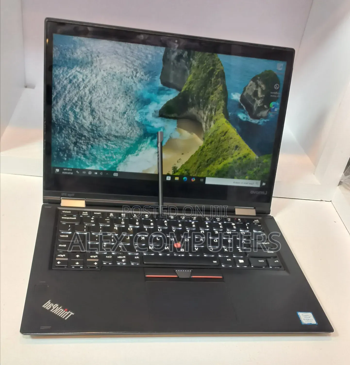 New Laptop Lenovo ThinkPad Yoga 370 8GB Intel Core i5 SSD 512GB
