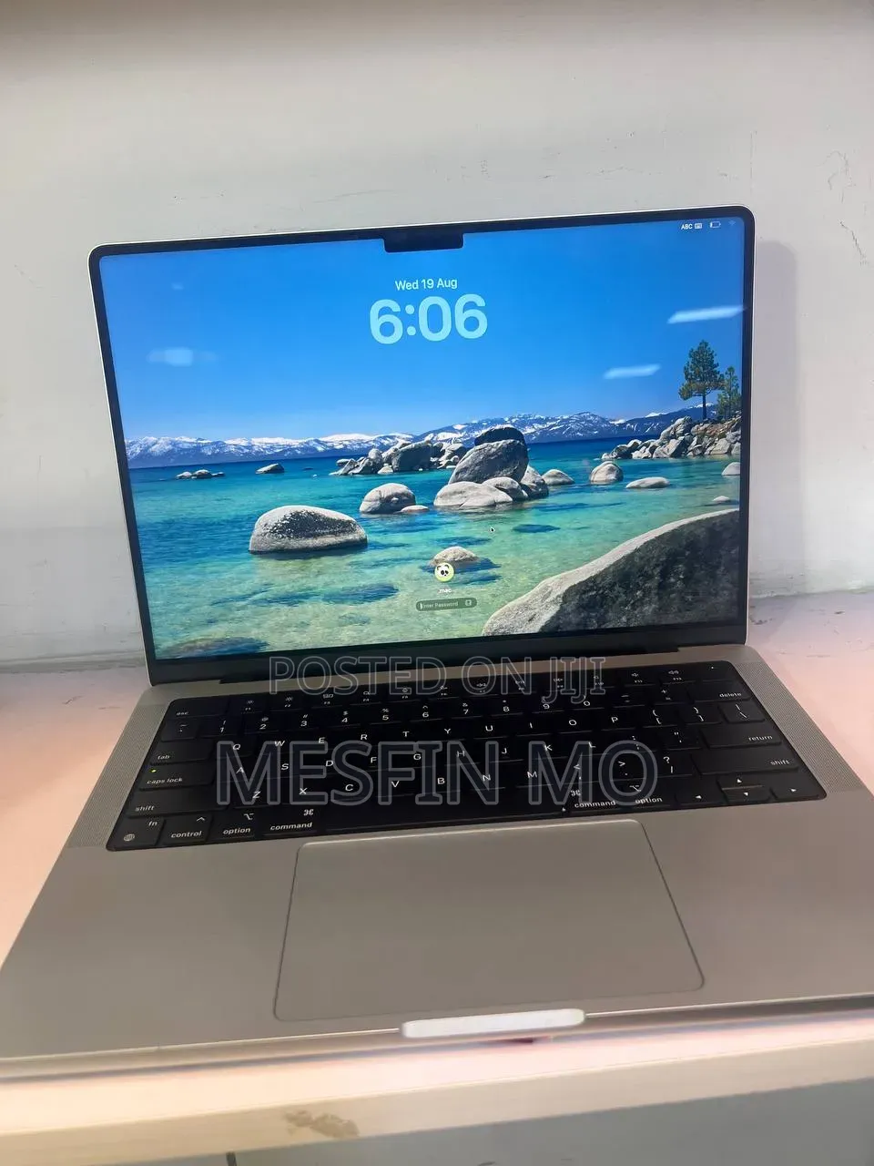 New Laptop Apple MacBook Pro 2021 M1 16GB Apple M1 Pro SSD 512GB
