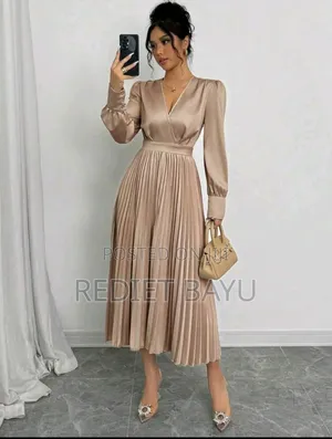 የሚሸጥ አዲስ ቀሚስ Quality Dress