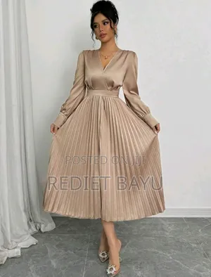 የሚሸጥ አዲስ ቀሚስ Quality Dress