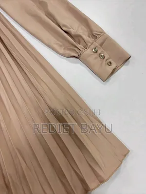 የሚሸጥ አዲስ ቀሚስ Quality Dress