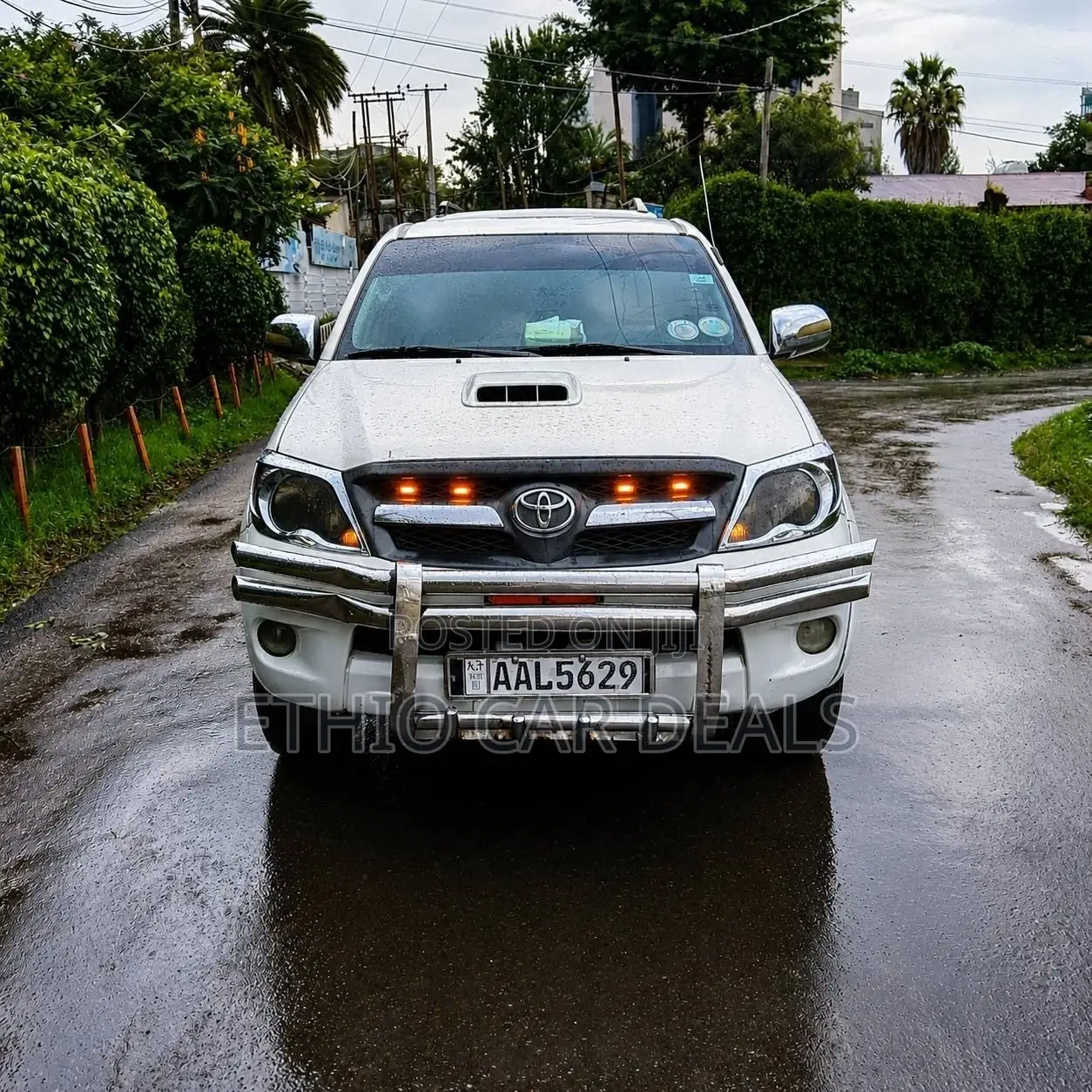 Toyota Hilux 2010 White