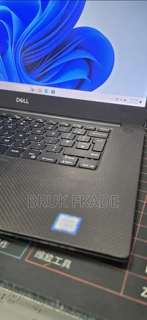 New Laptop Dell XPS 15 16GB Intel Core i5 SSD 512GB