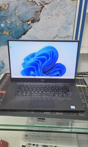 New Laptop Dell XPS 15 16GB Intel Core i5 SSD 512GB