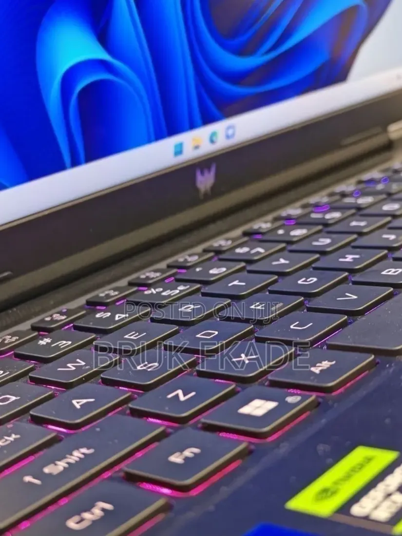 New Laptop Acer Predator Helios Neo 16 16GB Intel Core i9 SSD 1T