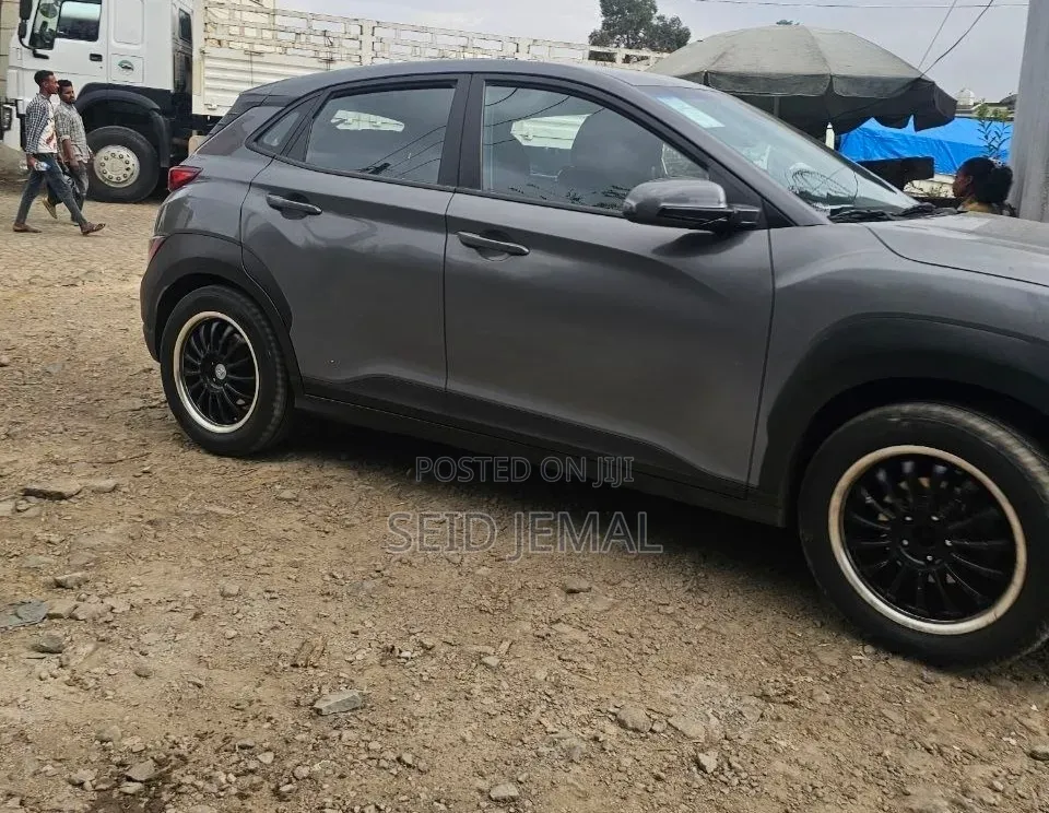 Hyundai Kona 2022 Gray
