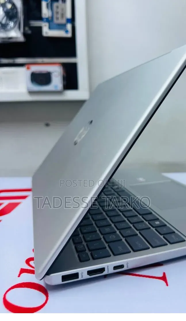 New Laptop Dell Precision 5560 16GB Intel Core i7 SSD 512GB