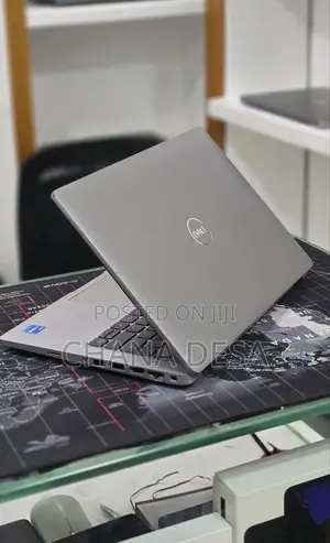 New Laptop Dell Latitude 14 16GB Intel Core i5 SSD 256GB