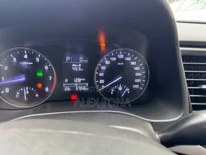 Hyundai Avante 2016 Blue