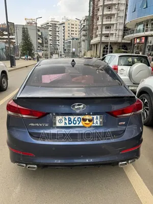 Hyundai Avante 2016 Blue